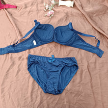 Load image into Gallery viewer, Elastane Wired Medium Padded Push Up Bra &amp; Panty Set
