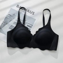 Load image into Gallery viewer, Elastane Silicon Type Daily Wear Single Padded Bra With Removeable Pads
