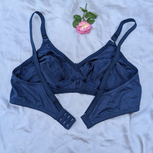 Load image into Gallery viewer, Flower Embroidered Soft Summer Daily Wear Bra
