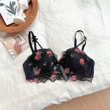 Load image into Gallery viewer, Flower Design Very Elegant Single Padded Bridal Bra
