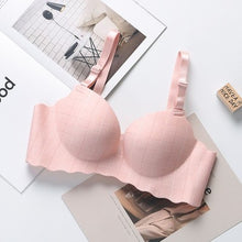 Load image into Gallery viewer, Single Padded Very Soft Check Design Foamy T-Shirt Bra
