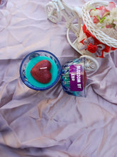 Load image into Gallery viewer, Heart Blossom Glass Candle
