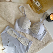 Load image into Gallery viewer, Elastane Soft Double Padded Lace Bra ( Only Bra )
