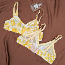Load image into Gallery viewer, Summer Soft &amp; Smooth Lawn Bras&#39;s
