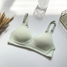 Load image into Gallery viewer, Women Lining Soft Padded  Wireless Bra
