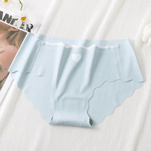 Load image into Gallery viewer, Love Sign Cut Seamless Very Smooth Underwear
