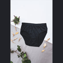 Load image into Gallery viewer, Pack of 3 Basic Underwear

