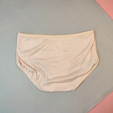 Load image into Gallery viewer, Happy Smile Simple Cotton Underwear
