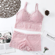 Load image into Gallery viewer, Laced Bra Set
