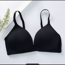 Load image into Gallery viewer, Women soft wireless Bra
