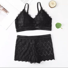 Load image into Gallery viewer, Leaf Padded Bra &amp; Penty Set
