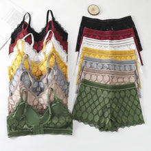 Load image into Gallery viewer, Leaf Padded Bra &amp; Penty Set
