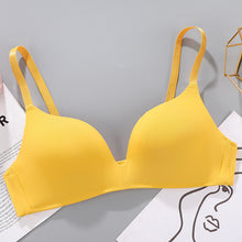 Load image into Gallery viewer, 3/4 Cup Soft &amp; Light  Padded Bra
